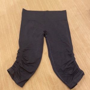 Lululemon seamless cropped leggings
